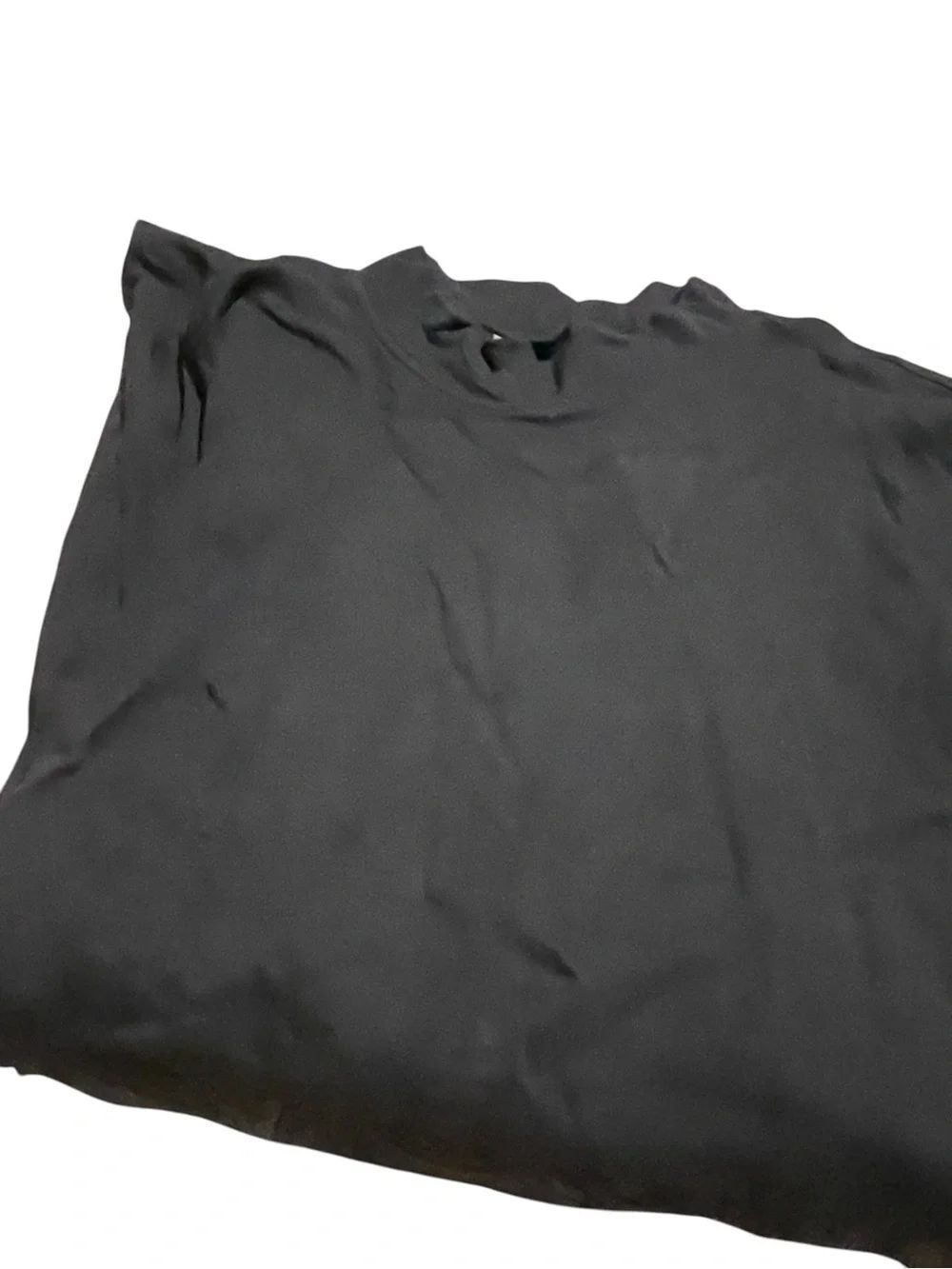 Croft and Barrow size XL men’s  Black Crew Neck Shirt - Classic Essential